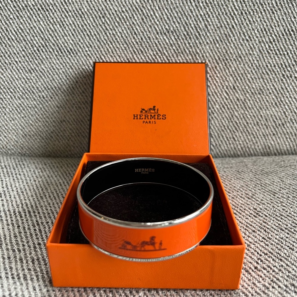 Hermes Caleche Wide Bangle Orange